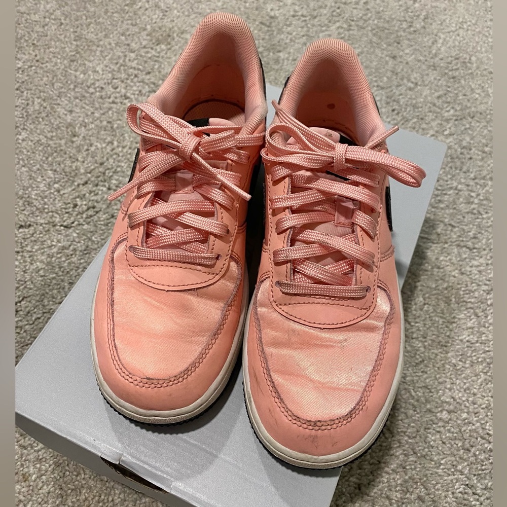 Nike Pink Force 1 Sneakers youth 2.5 / 21.5cm